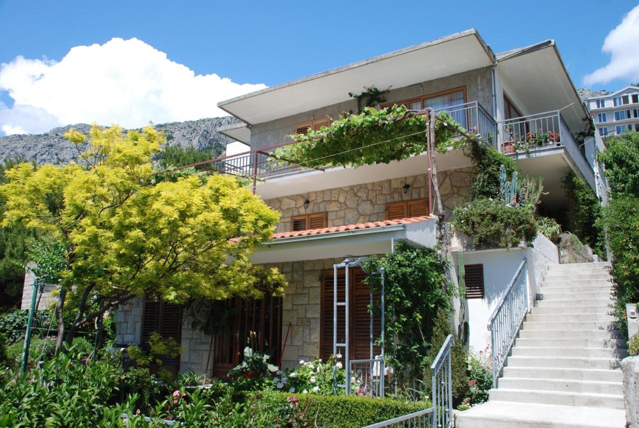 Apartments By The Sea Brela, Makarska - 20778 Exterior foto