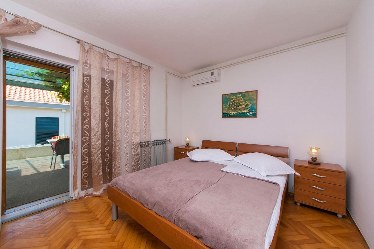 Apartments By The Sea Brela, Makarska - 20778 Exterior foto