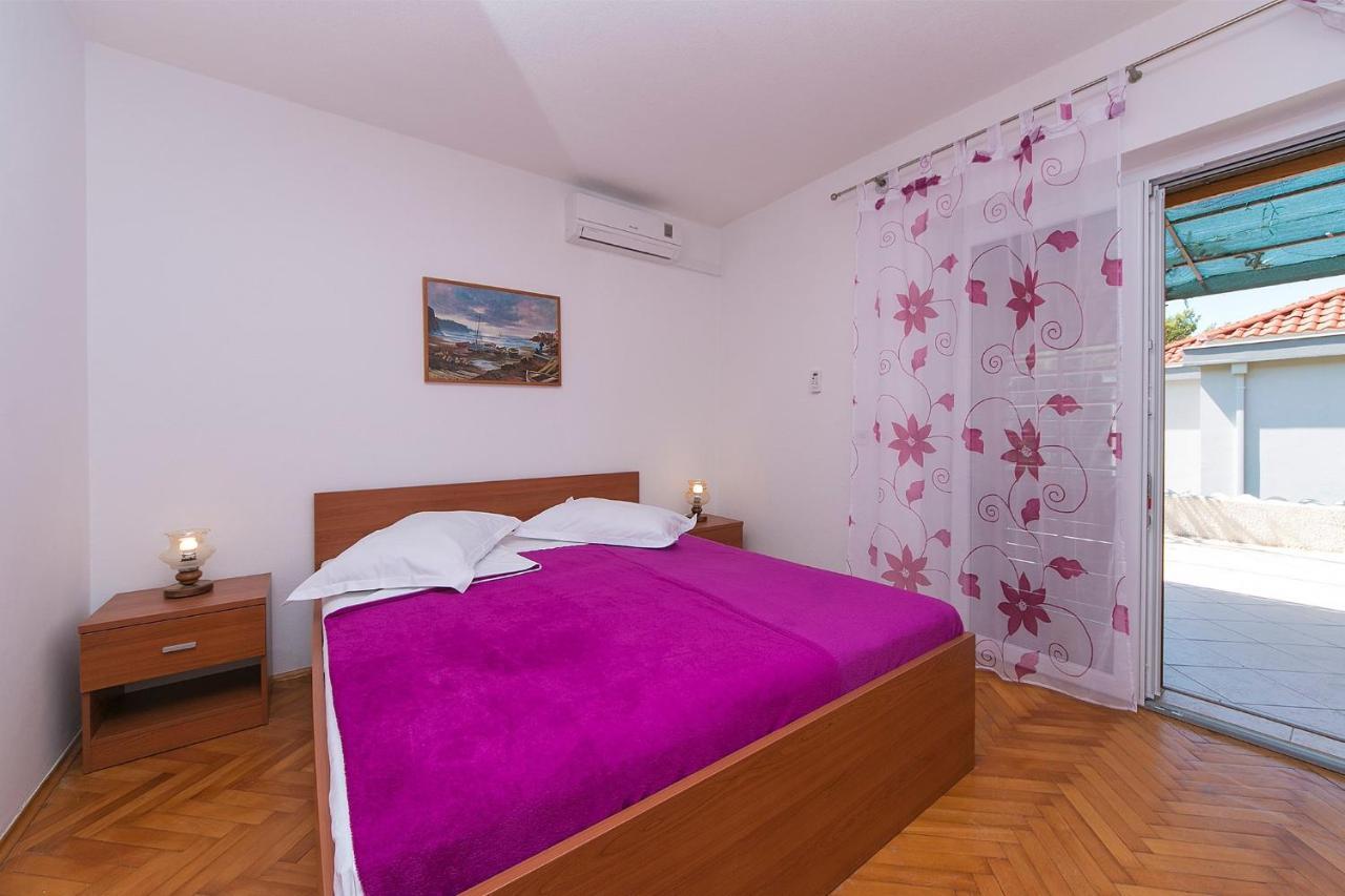 Apartments By The Sea Brela, Makarska - 20778 Exterior foto