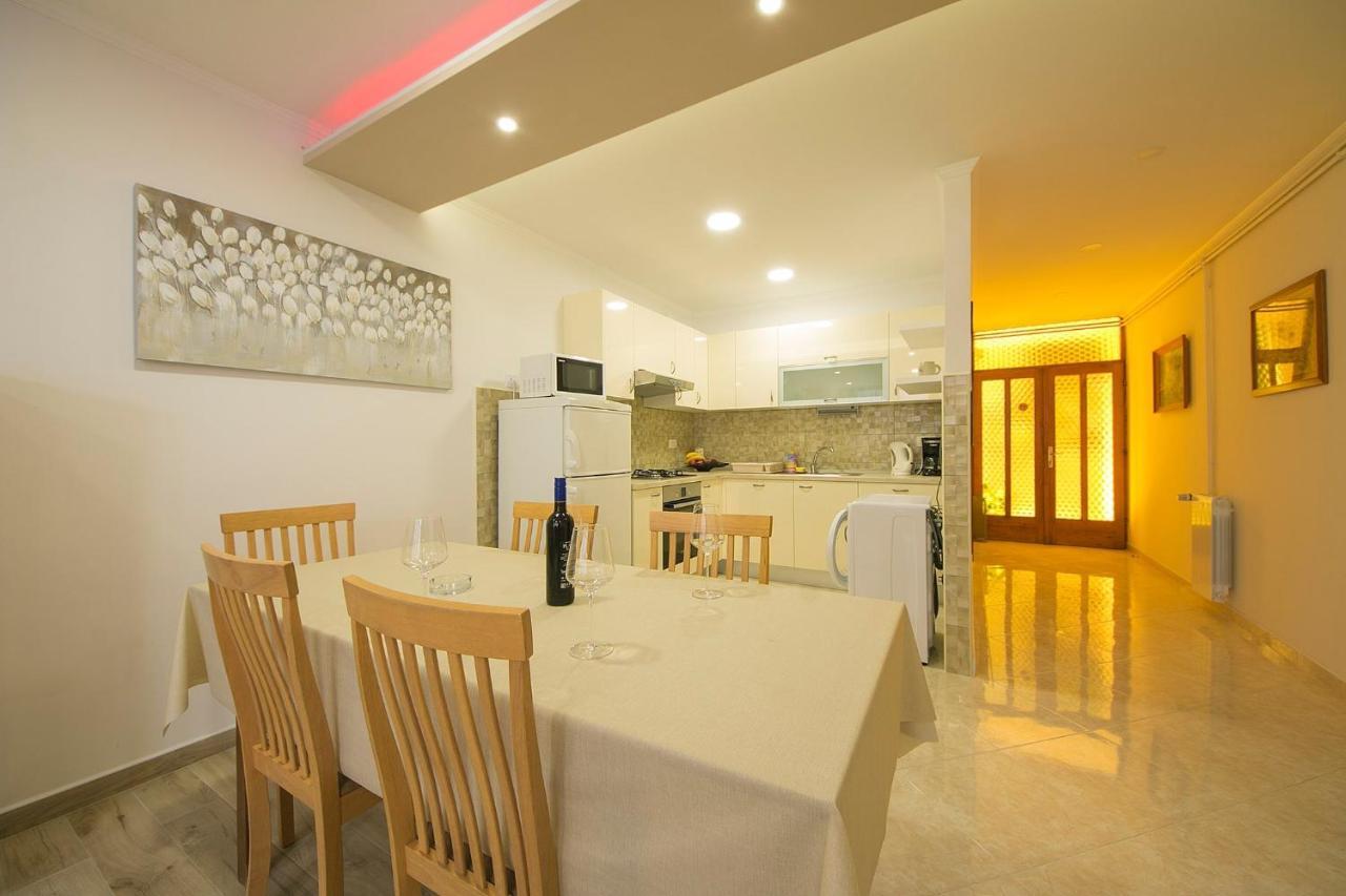 Apartments By The Sea Brela, Makarska - 20778 Exterior foto