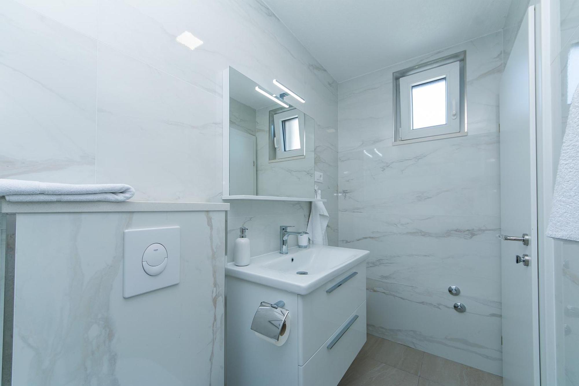 Apartments By The Sea Brela, Makarska - 20778 Quarto foto