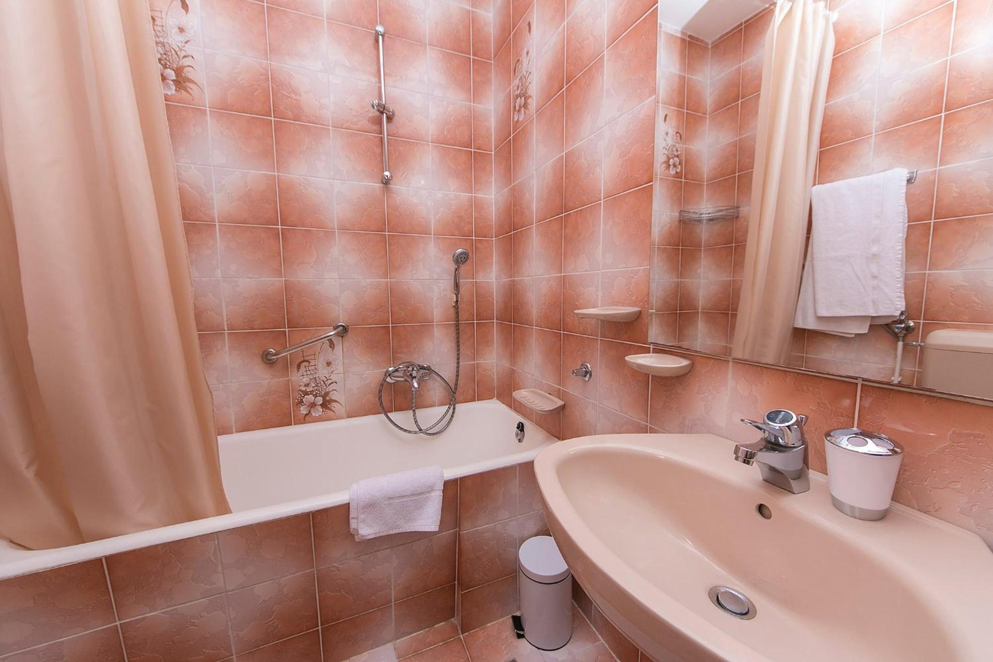 Apartments By The Sea Brela, Makarska - 20778 Quarto foto